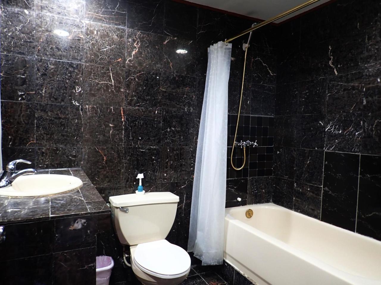 Blue Ocean View Hotel Koror Zewnętrze zdjęcie